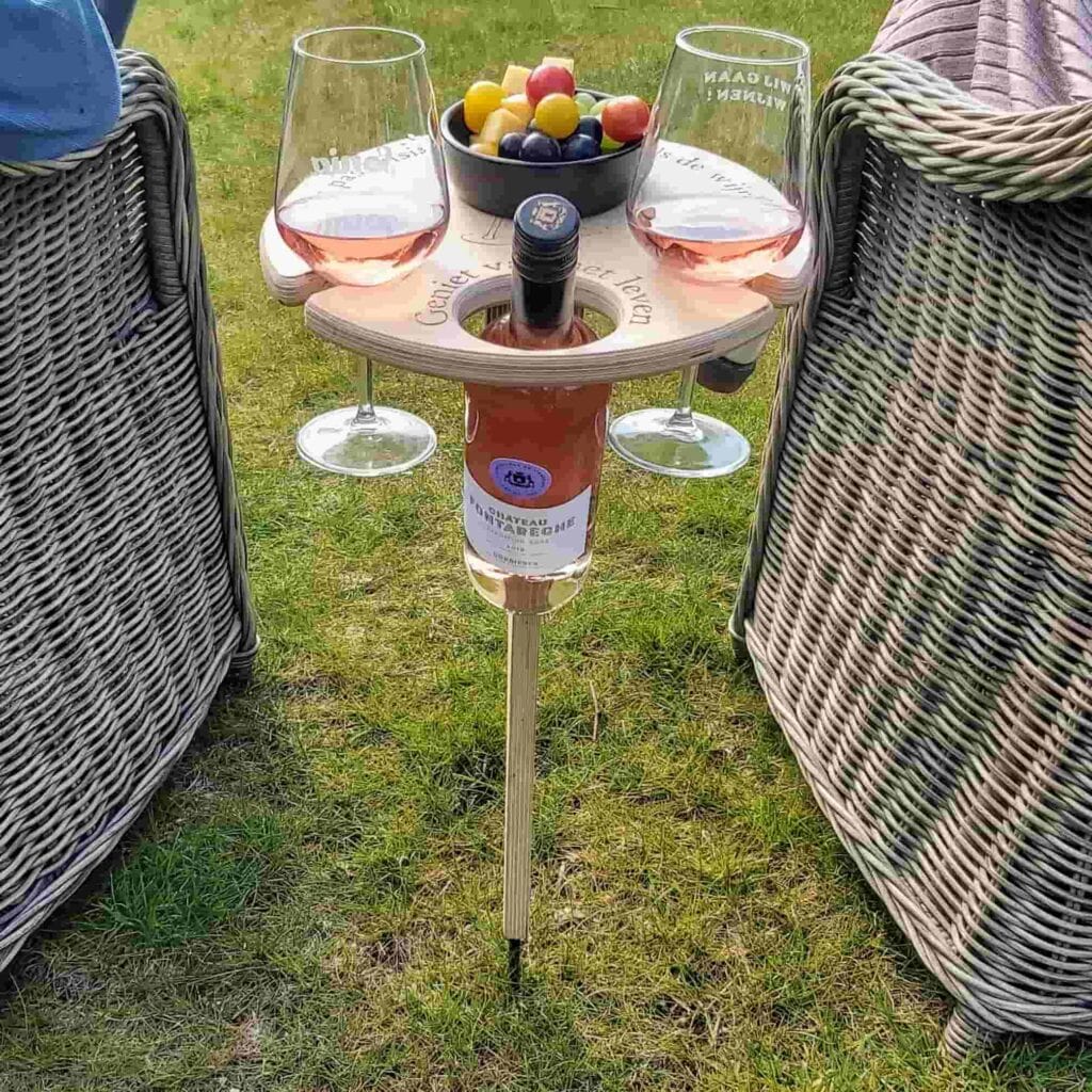 50% Rabatt | Vino™ - Faltbarer Picknicktisch mit Weinhalterung [Letzter Tag Rabatt]